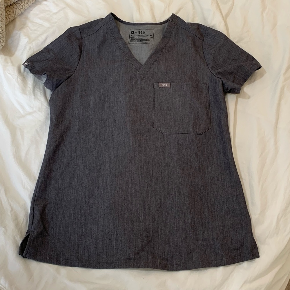 Figs Graphite Casma Scrub Top in XS